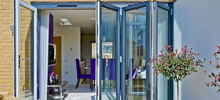 Commercial Door Glass Repair in Homestead, FL
